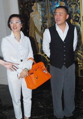 周立波今晚娶富婆女友 两人爱情路曲折坎坷(图)