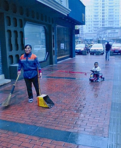 ��๤����Ӣ������ǣ�Ŷ�������ɨ��·�����ұ� ��