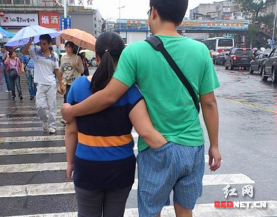 ���¹��ʱŮ����������������ڱ�����