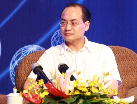 ר�ùҺ���CEO�ν�Զ��1����Ԫ���ʽ�Ͷ��IT�ͷ���