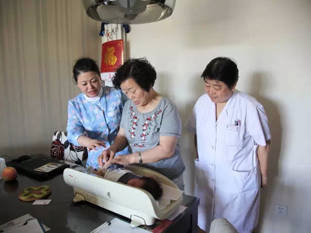 家庭医生日:五洲首推产后母婴健康指导服务