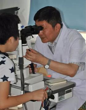 2015中国近视眼防治专家巡诊 特邀上海青少年近视防控专家张河主任莅临坐诊