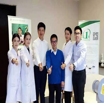 中基1号携手平安银行私人银行开启尊贵珍膝之旅