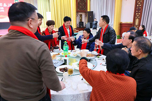 ̫����ҩʳͬԴ��Ʒ��������ս�ѽ�����ҵ2026�´��Űݻ�Բ����Ļ